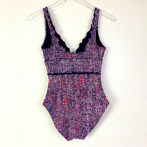 DKNY Ruffled Print One Piece Swimsuit Size 6 - Picture 5 of 9